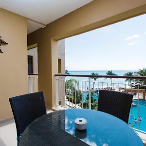  Apartment Oceanfront El Faro Surf 302